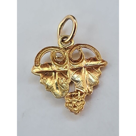 10K Two-Toned Gold-Leaf Heart Pendant Vintage - Picture 6 of 10